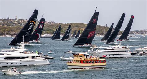 sydney hobart yacht race live.